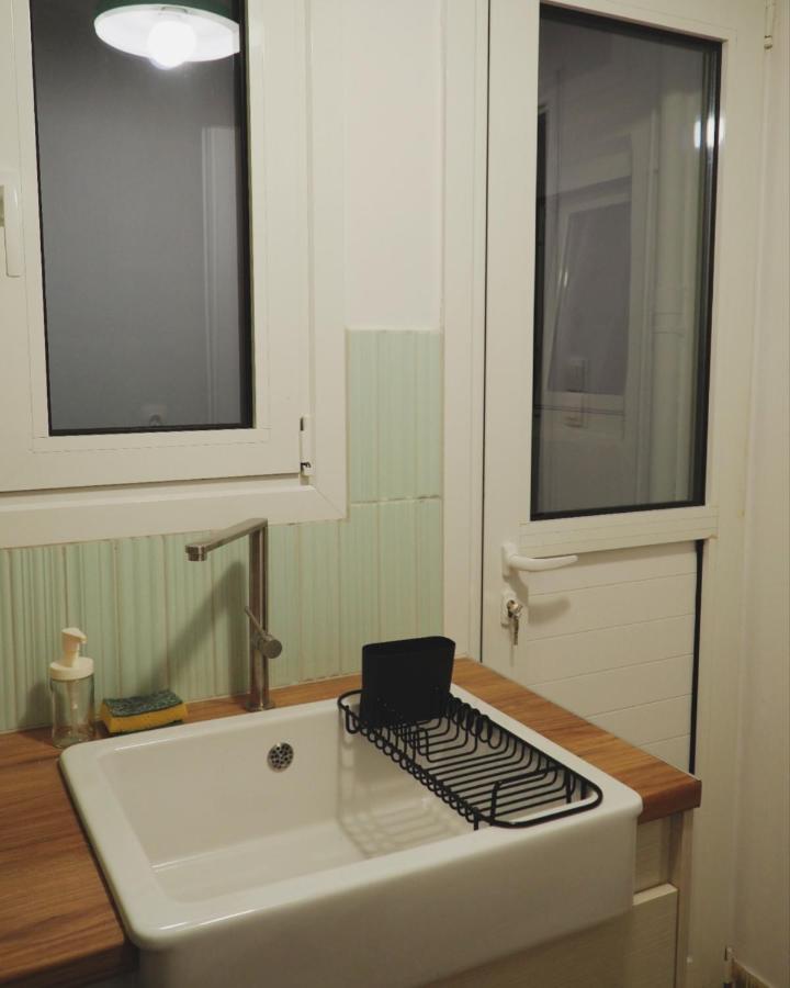 Mimadart Pop-Up Gallery Apartment Pireus Exteriör bild